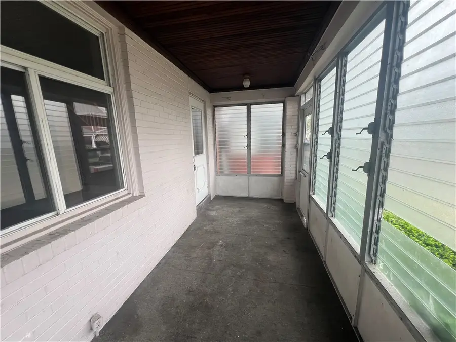 1127 Maplewood Ave, Ambridge, PA 15003 - #3