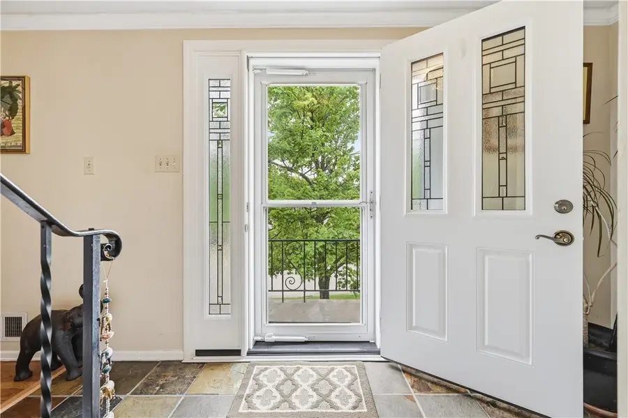 102 Evandale Dr, Pittsburgh, PA 15220 - #2