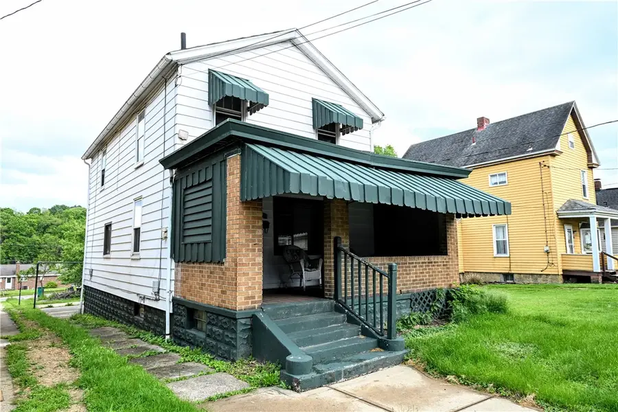 1737 Walnut St, Carnegie, PA 15106 - #2
