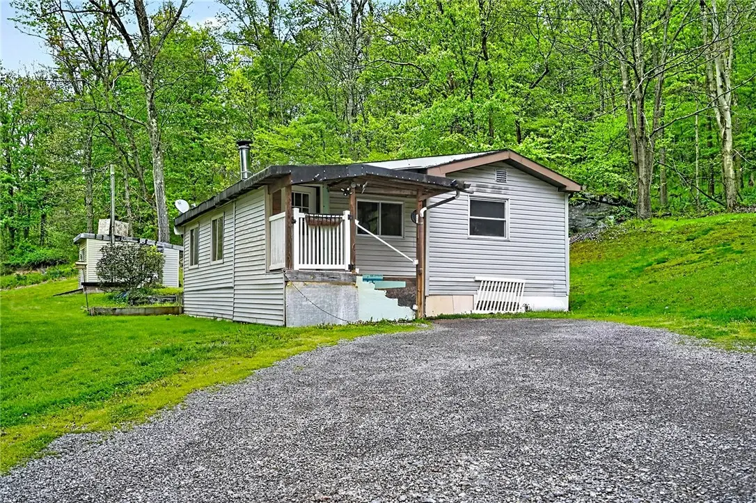 158 Renfrew Rd, Renfrew, PA 16053 - #1