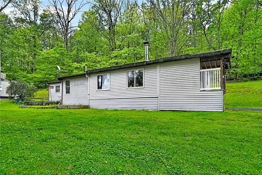 158 Renfrew Rd, Renfrew, PA 16053 - #2