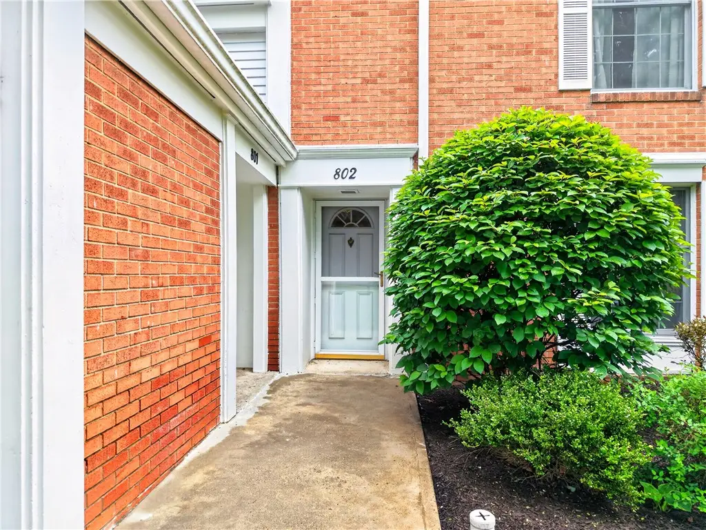 1818 Foxcroft Ln #802, Allison Park, PA 15101 - #1