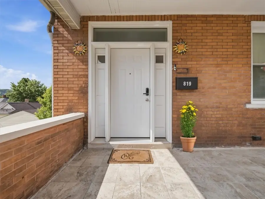 819 Kerr St, Ambridge, PA 15003 - #3