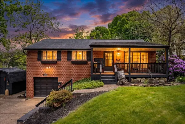 2805 W Munroe Street, Bethel Park, PA 15102
