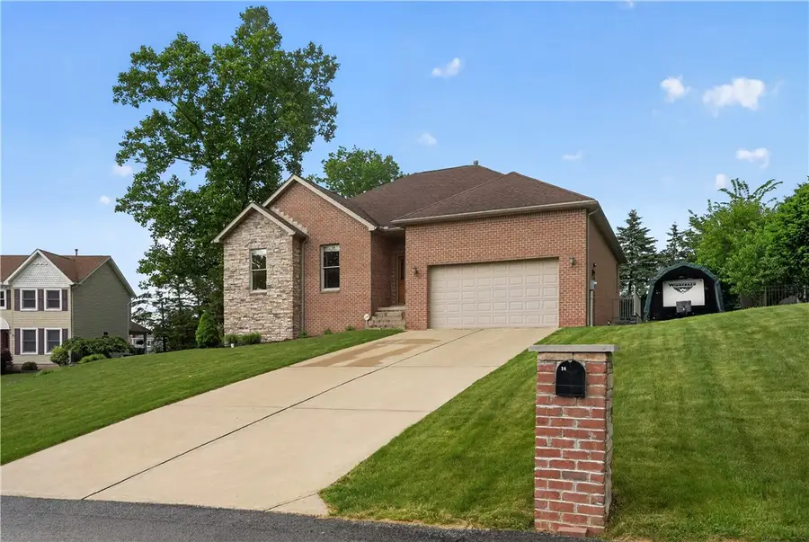 34 Harrington Way, Greensburg, PA 15601 - #2