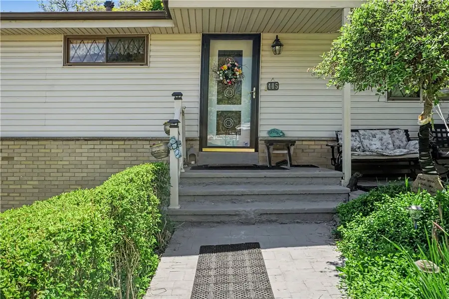 405 Peters Dr, Glenshaw, PA 15116 - #3