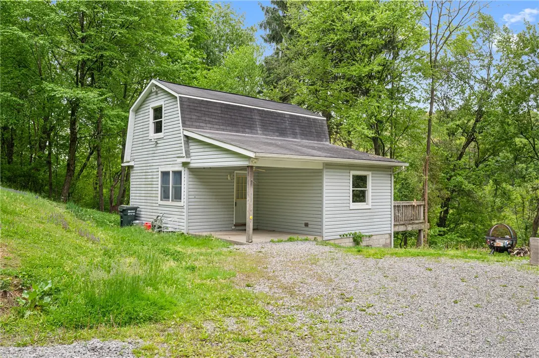 1620 Clark Ln, Natrona Heights, PA 15065 - #1