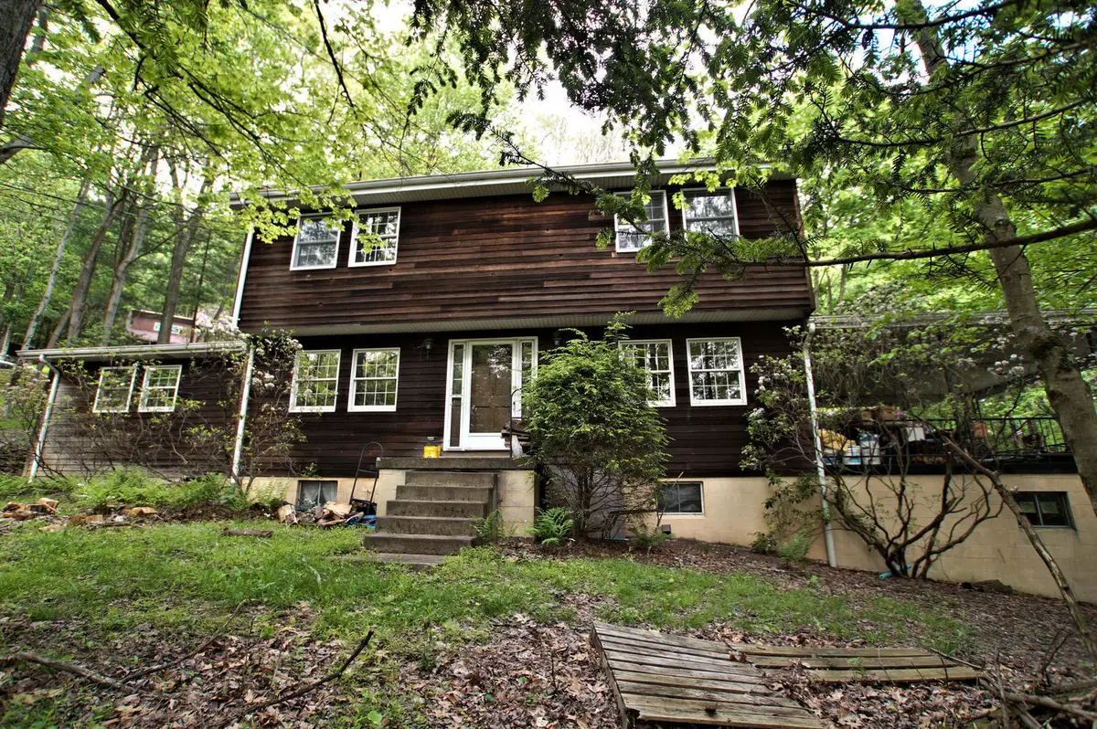 226 Echo Valley Road, Jeannette, PA 15644 - #1
