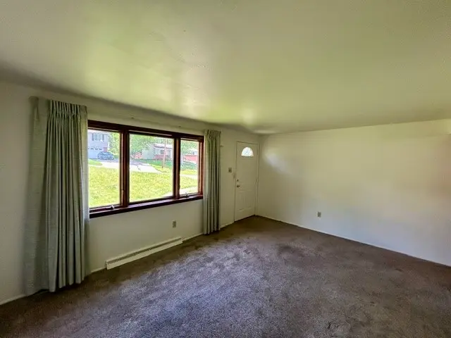 5764 Wilson Dr, Bethel Park, PA 15102 - #2