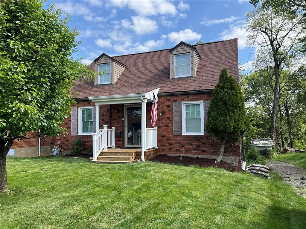 215 Melvin Dr, Pittsburgh, PA 15236 - #1