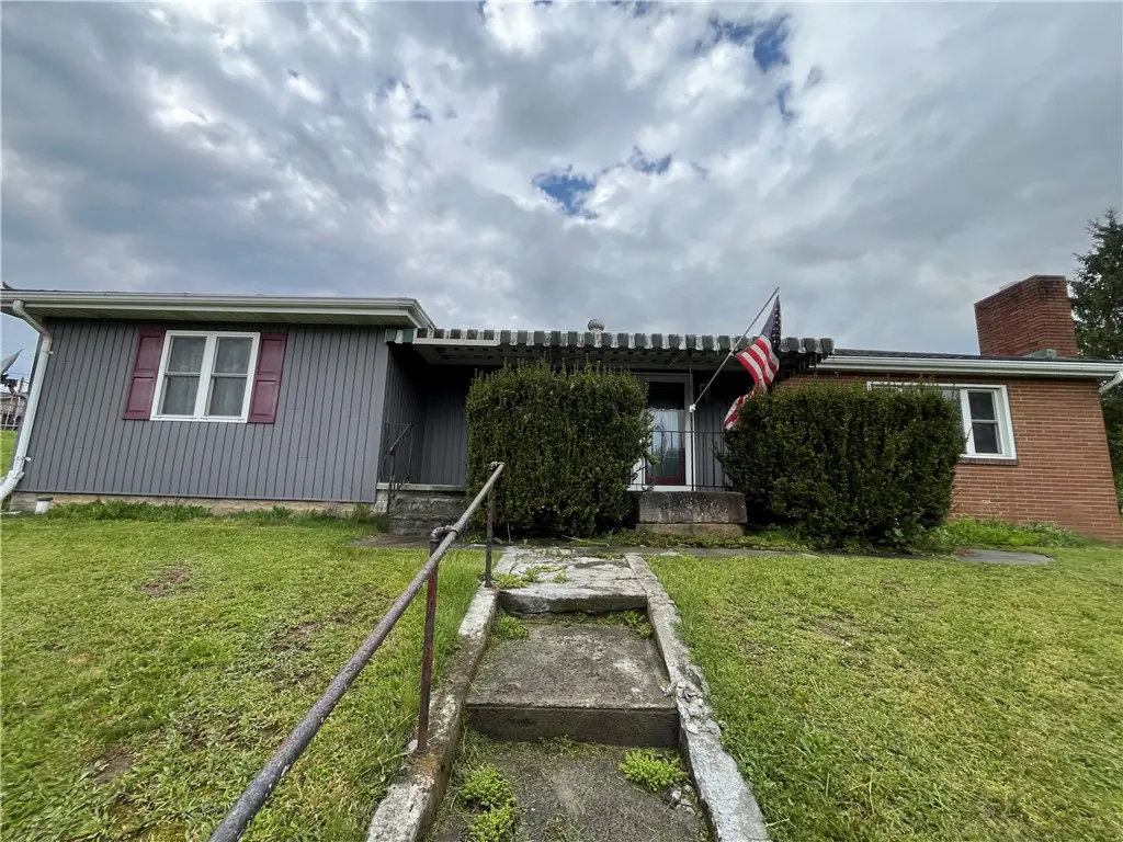 93 Penn St, New Bethlehem, PA 16242 - #1