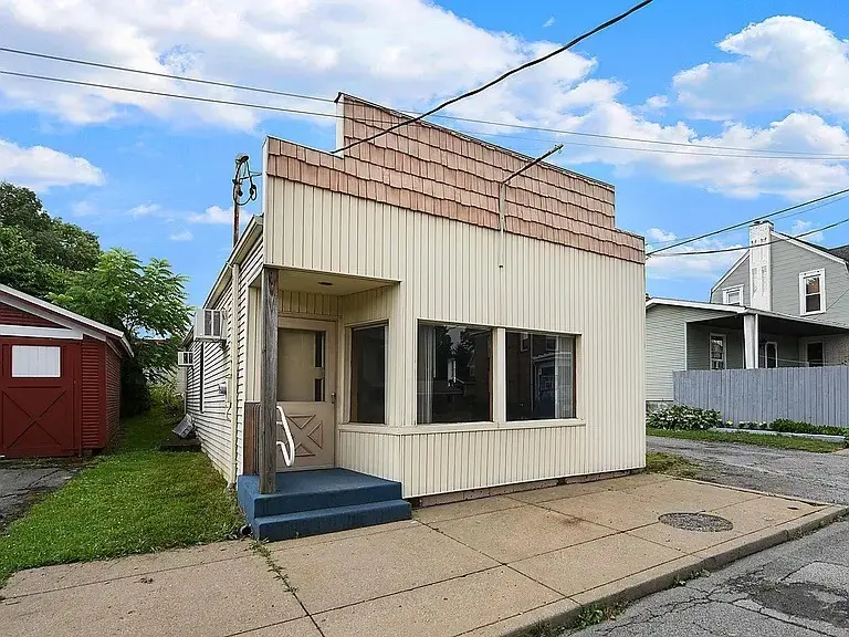 505 35th St, Beaver Falls, PA 15010 - #2
