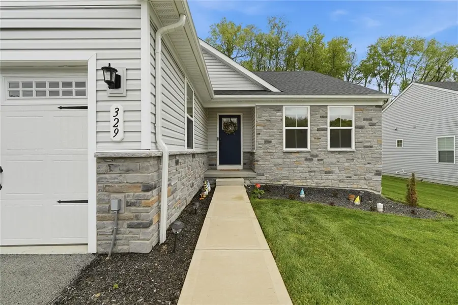 329 Nelson Dr, Monroeville, PA 15146 - #2