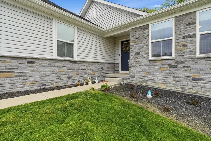 329 Nelson Dr, Monroeville, PA 15146 - #3