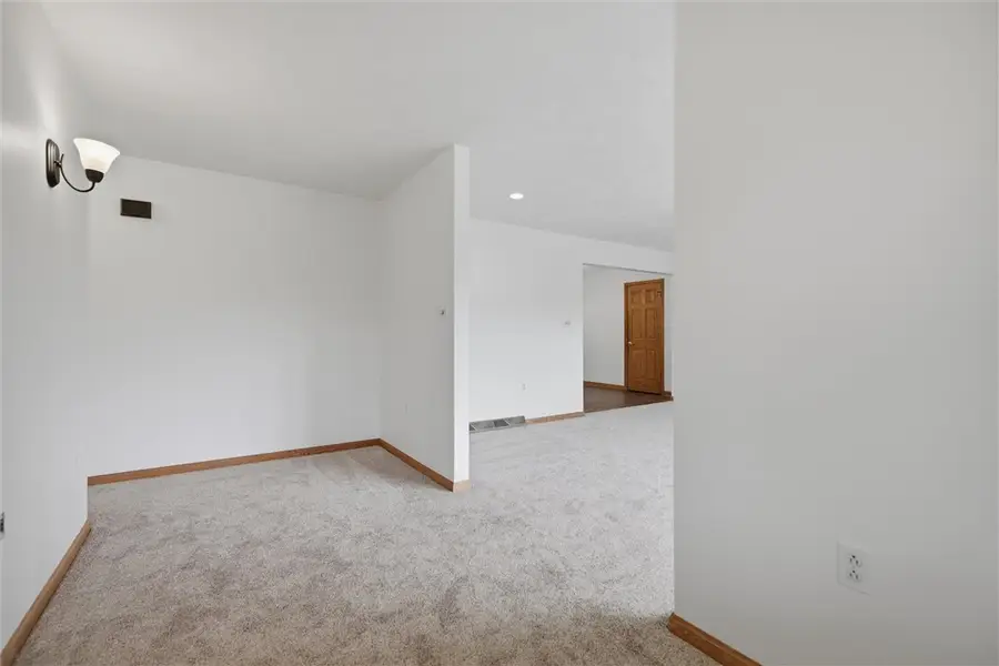 2258 Copper Valley Rd, Shelocta, PA 15774 - #3