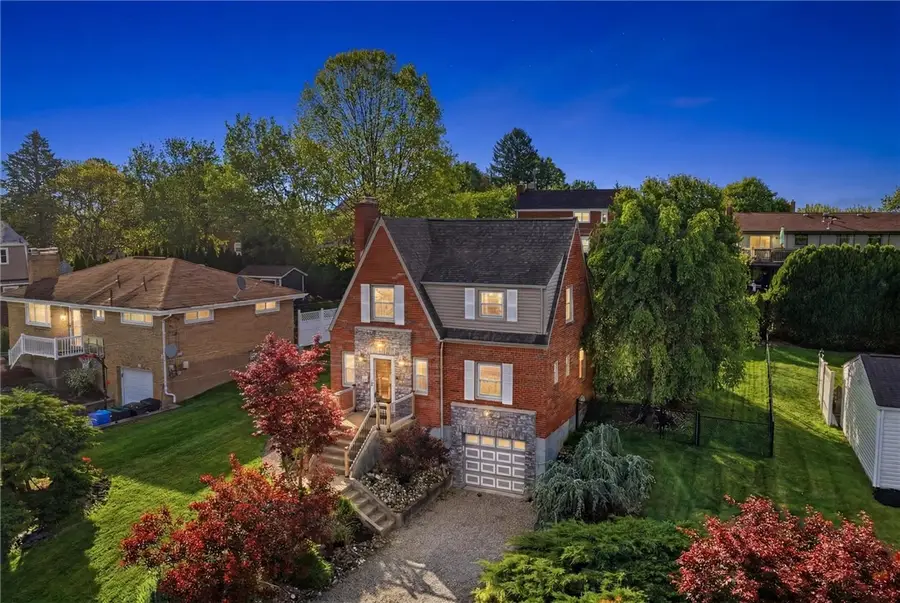 627 Greenlee Rd, Pittsburgh, PA 15227 - #2