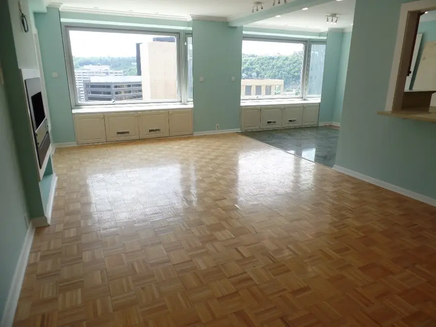 320 Ft. Duquesne Blvd. #24M, Pittsburgh, PA 15222 - #3