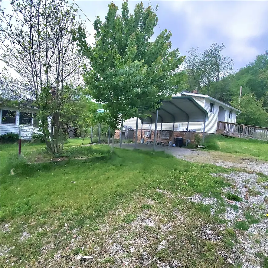 203 Rock Ave, Beaver Falls, PA 15010 - #3