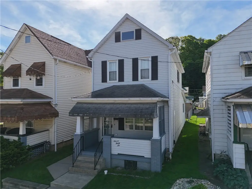 1136 6th Ave, Ford City, PA 16226 - #1