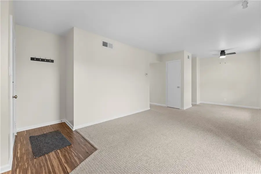 692 Robinwood Dr #C, Pittsburgh, PA 15216 - #3
