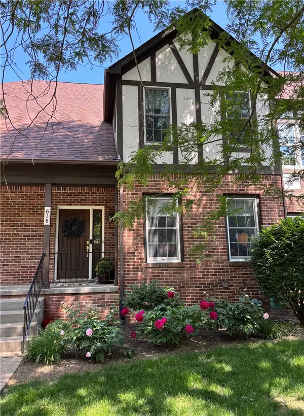 618 Kingsberry Circle, Pittsburgh, PA 15234