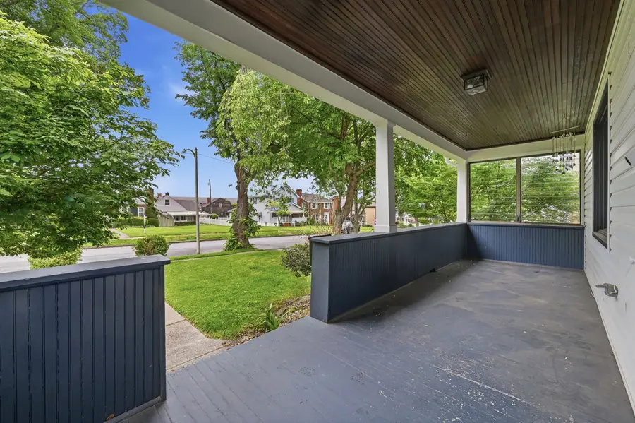 1061 Pacific Avenue, Brackenridge, PA 15014 - #2