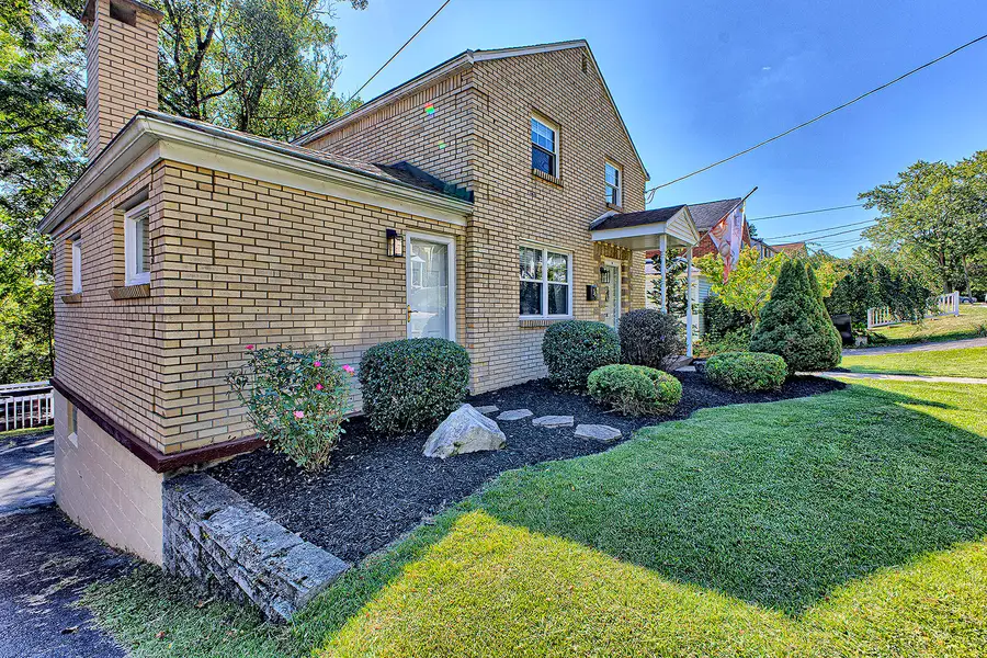 36 Glenview Avenue, Greensburg, PA 15601 - #2