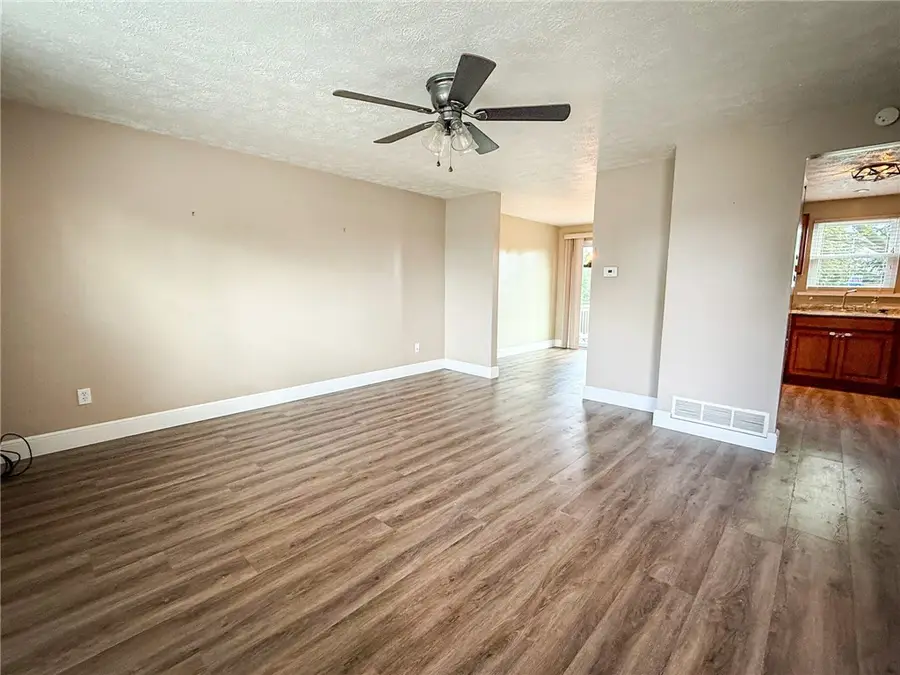 126 Cornell Dr, Butler, PA 16001 - #2