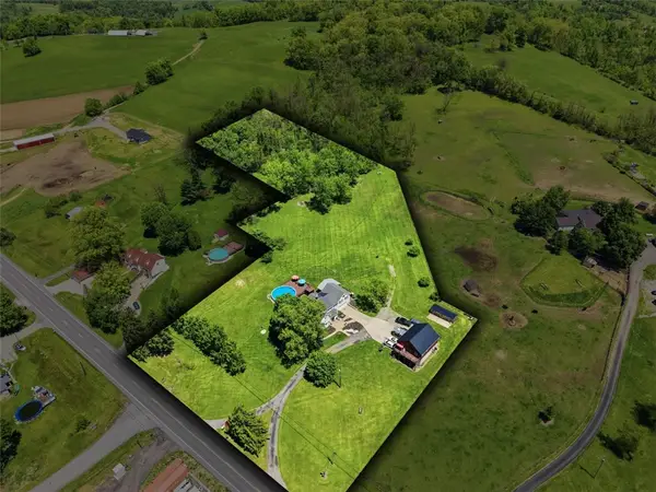 2976 Henderson Road, Washington, PA 15301