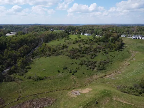 5692 N Montour Road, Gibsonia, PA 15044