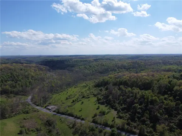 5679 N Montour Road, Gibsonia, PA 15044