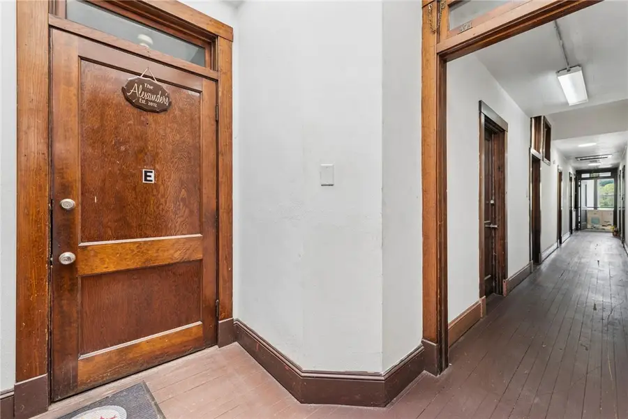 206 N Warren Ave, Apollo, PA 15613 - #2