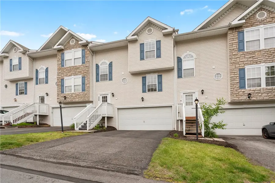 223 Mountain Dr, Carnegie, PA 15106 - #2
