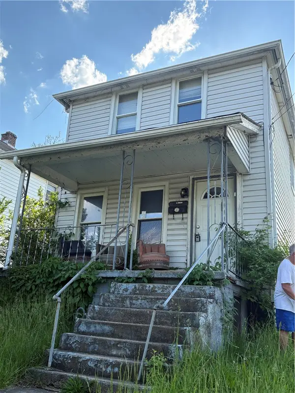 225 Wykes St, Aliquippa, PA 15001