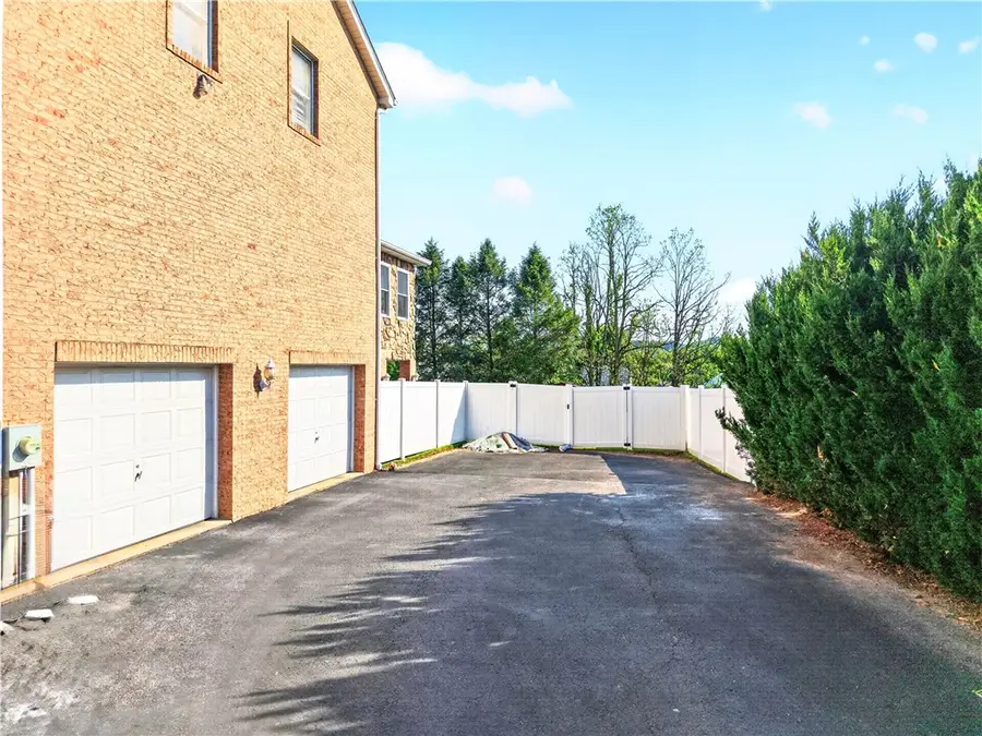 111 Janyce Dr, Greensburg, PA 15601 - #2