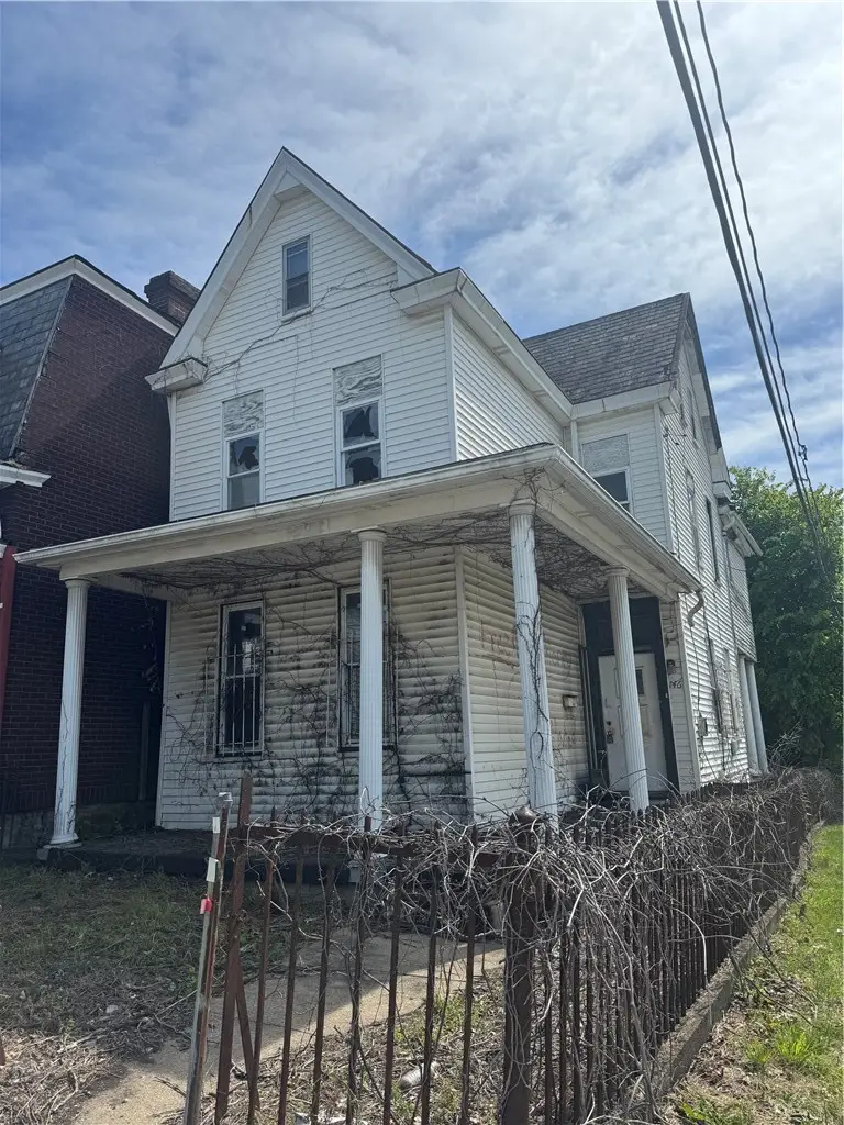 146 Auburn St, Pittsburgh, PA 15206 - #1
