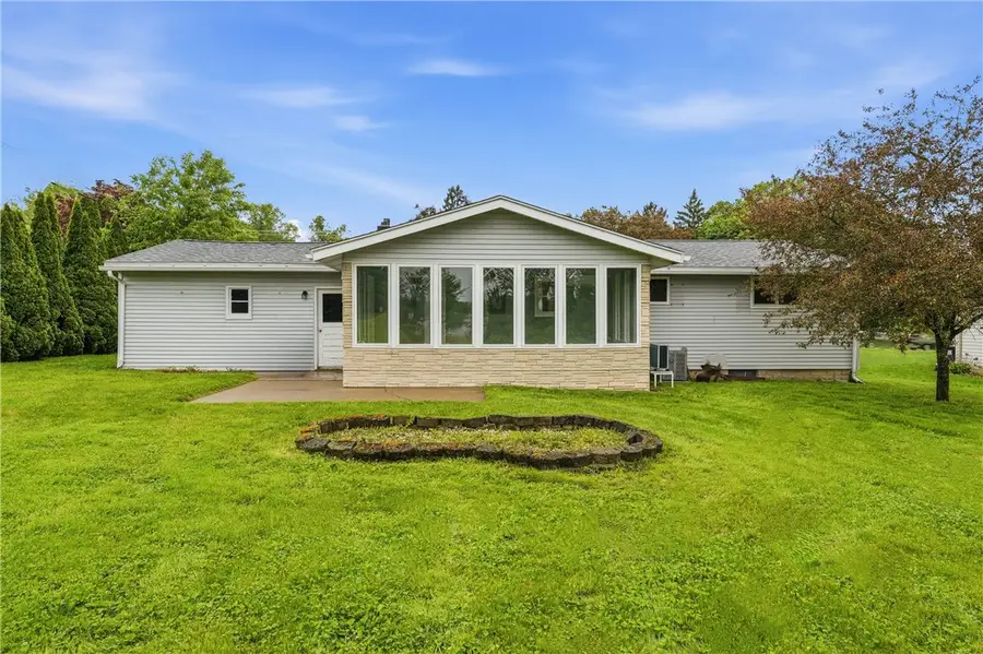 17 Shenango Rd, New Castle, PA 16105 - #3