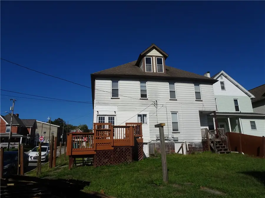 202-204 N 3rd St, Youngwood, PA 15697 - #2