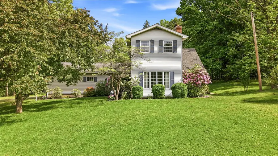 2951 Hann Hill Rd., Hermitage, PA 16148 - #2