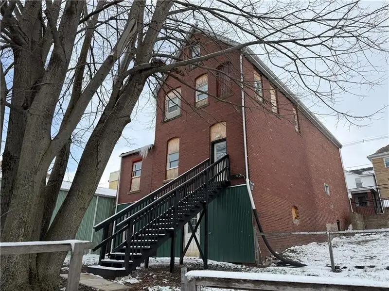 244-246 Brown St, Everson, PA 15631 - #3