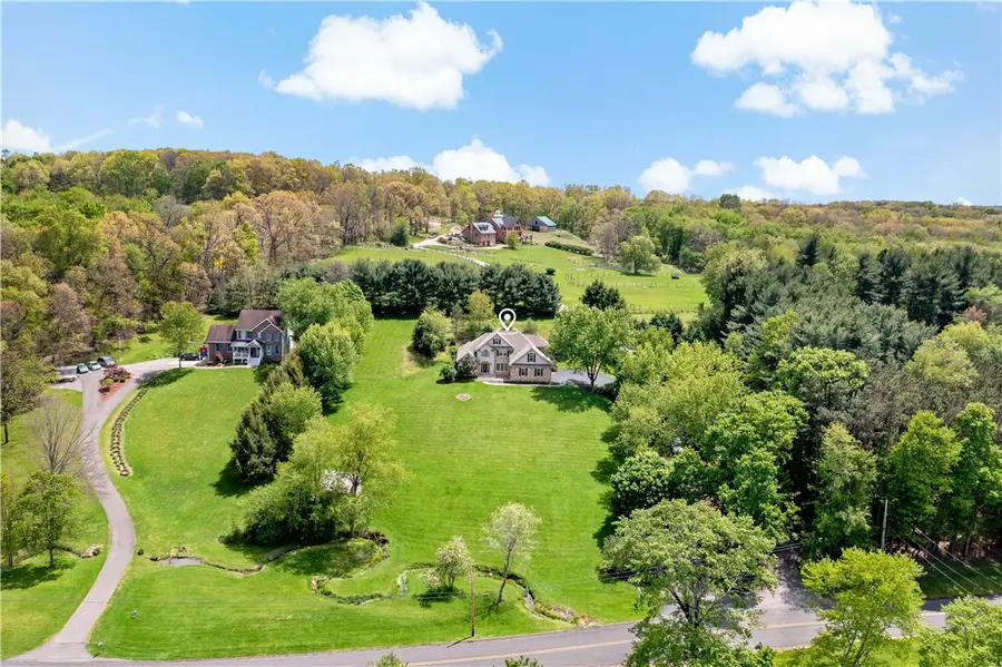 358 W Jefferson Rd, Butler, PA 16002 - #2