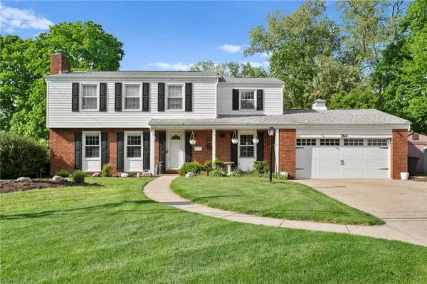 764 Donegal Dr, Bethel Park, PA 15102