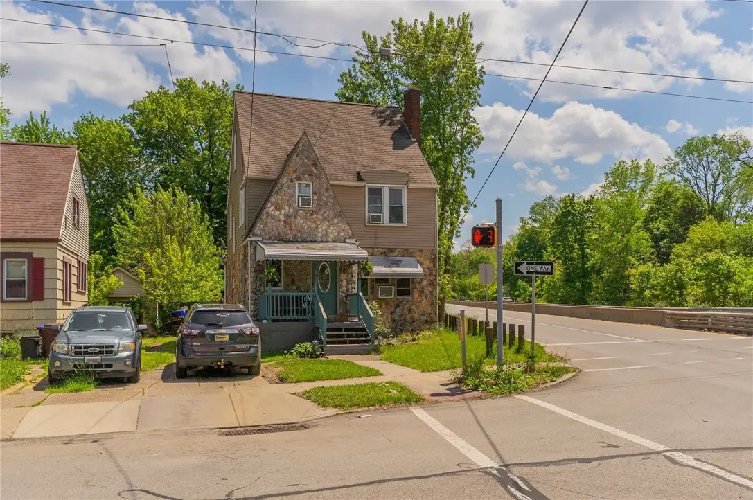 343 S Myers Ave, Sharon, PA 16146 - #1