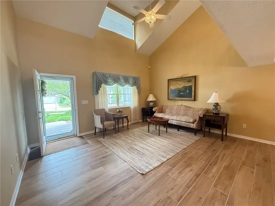 411 Chestnut Ln, Apollo, PA 15613 - #3