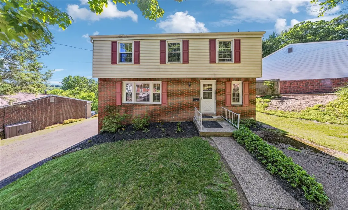 690 Blue Ridge Rd, Pittsburgh, PA 15239 - #1
