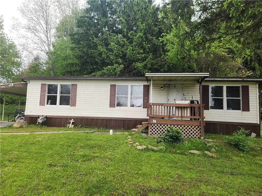 11 Pine Ct, Beaver Falls, PA 15010 - #2