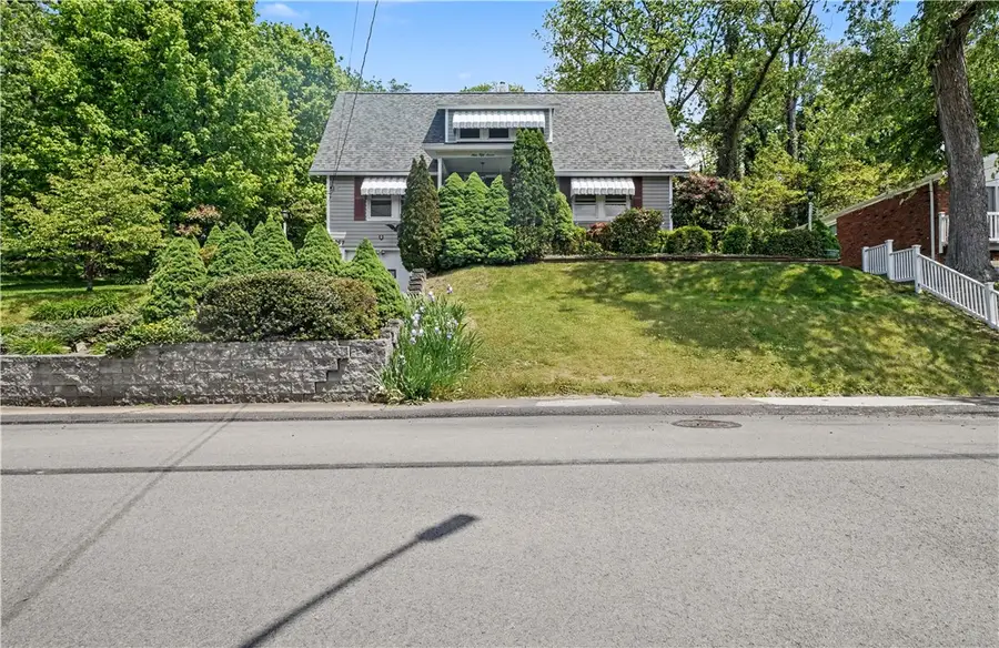 957 Orchard Avenue, Greensburg, PA 15601 - #2