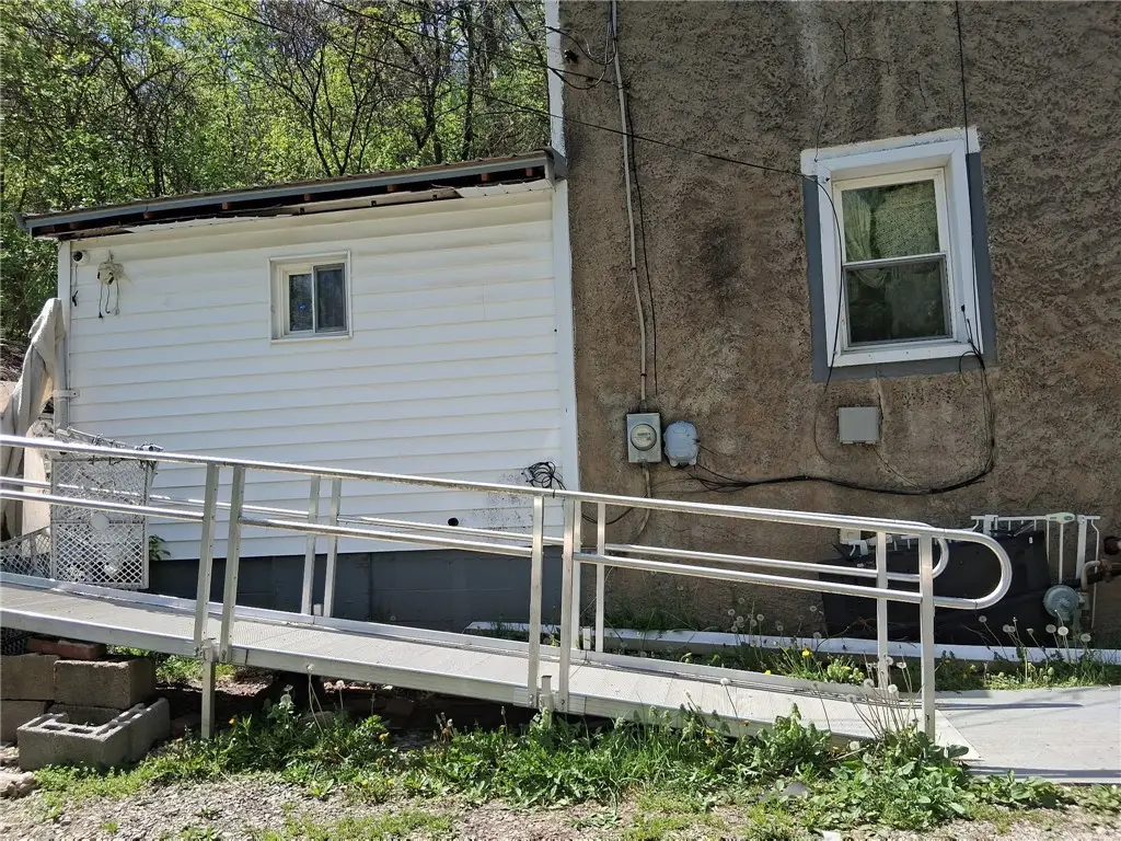43 Besco St, Clarksville, PA 15322 - #1