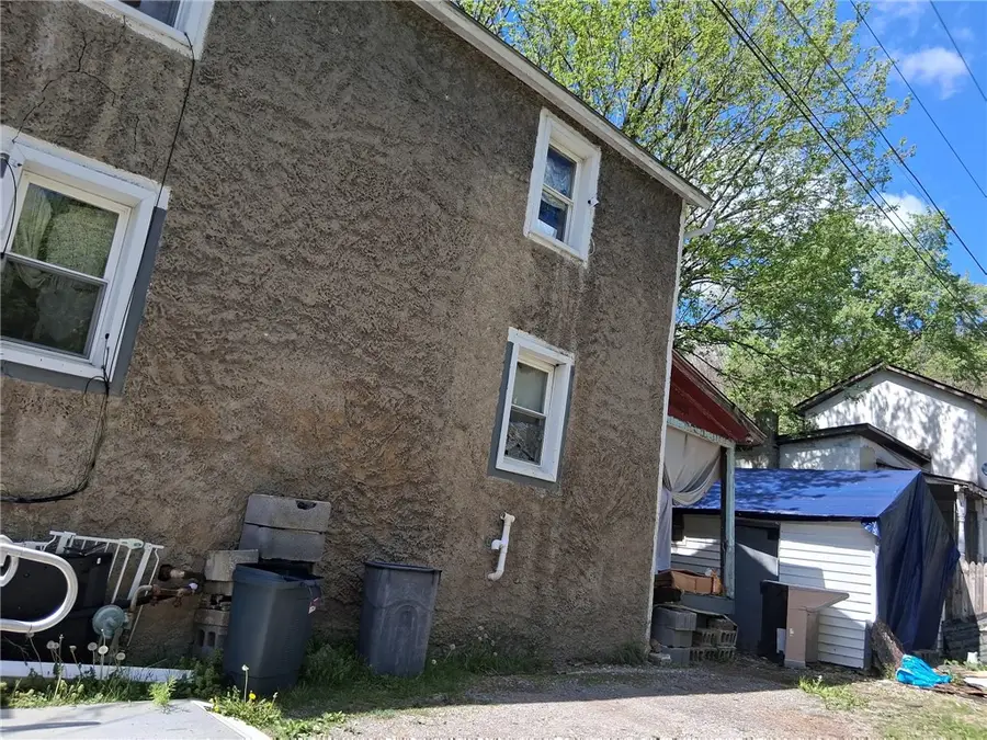 43 Besco St, Clarksville, PA 15322 - #2