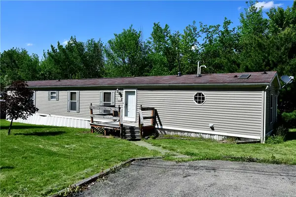 604 Deana Way, Rochester, PA 15074